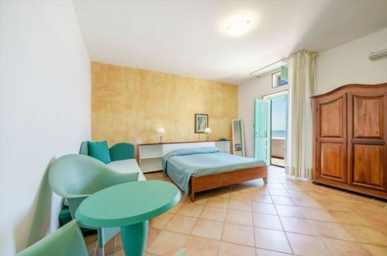 La Corricella 3*