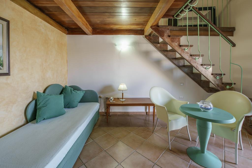 La Corricella 3*